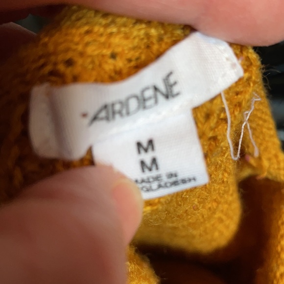 GORGEOUS COZY SWEATER 🍂🍁 - Picture 5 of 6